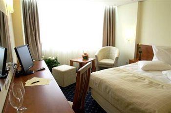 Marshal Hotel 3*