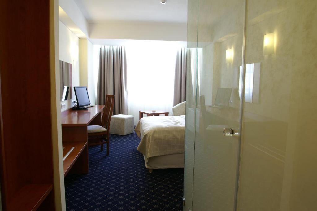 Marshal Hotel